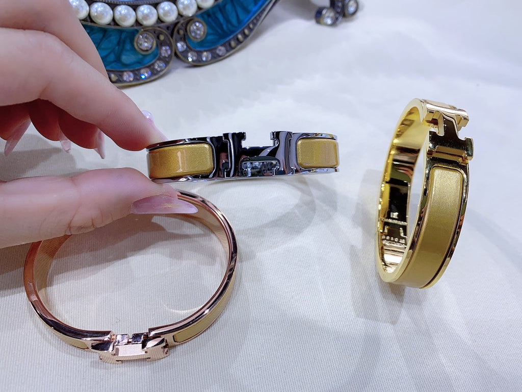 HERMES H CHAMPAGNE BRACELET