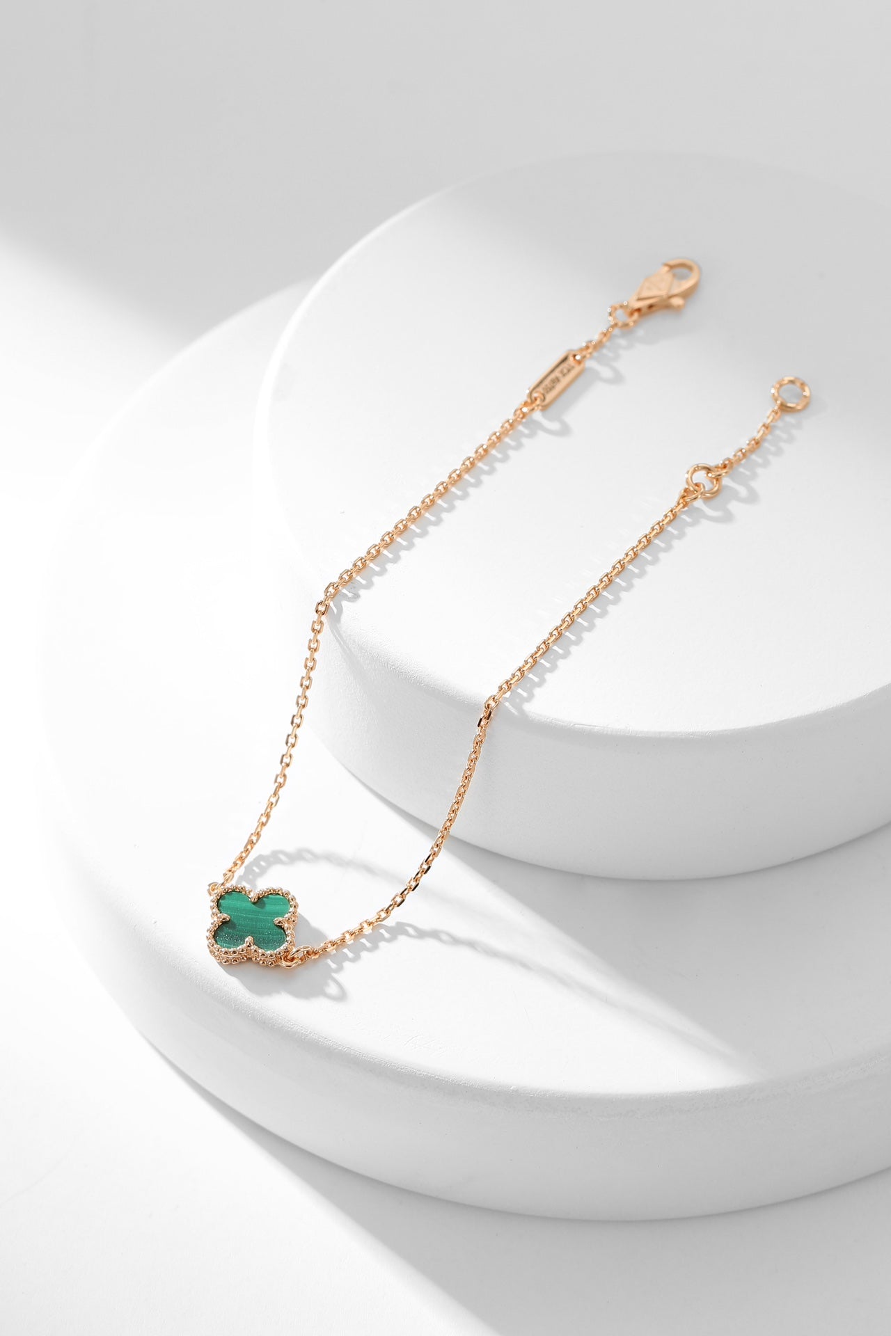 VCA CLOVER BRACELET MALACHITE 1 MOTIF