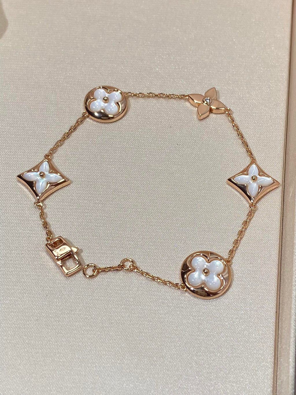 LOUIS VUITTON STAR AND SUN 5 MOTIF MOP PINK GOLD BRACELET