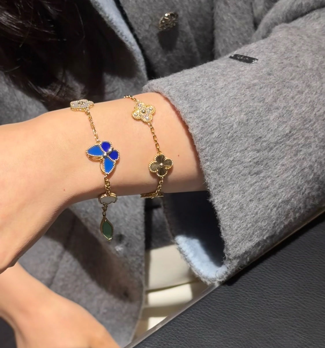 VCA LUCKY SPRING BUTTERFLY 5 MOTIF BRACELET