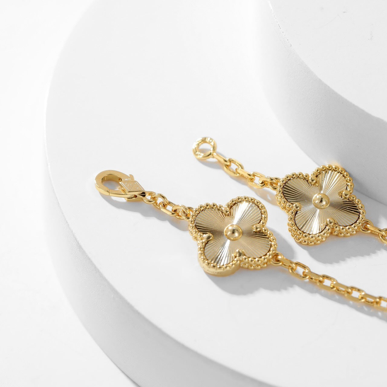 VCA CLOVER 10 MOTIFS LASER NECKLACE