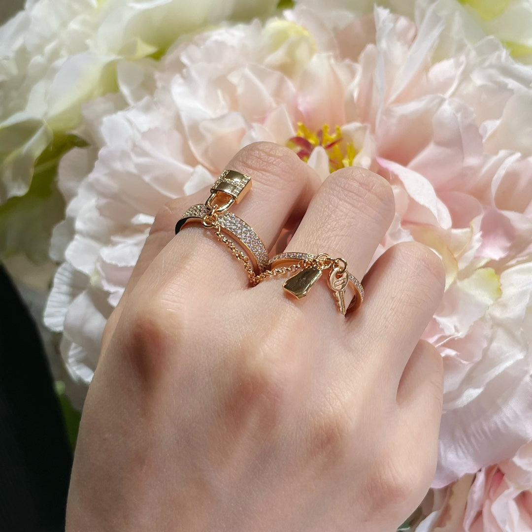 HERMES HM KELLY CLOCHETTE DOUBLE RING IN WITH DIAMONDS