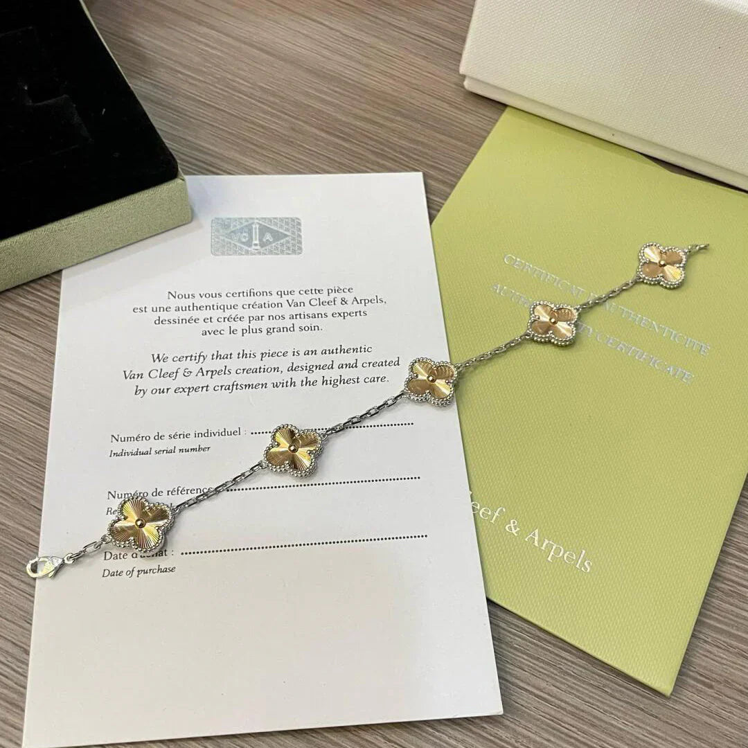 VCA CLOVER 5 MOTIF LASER BRACELET COLLECTION