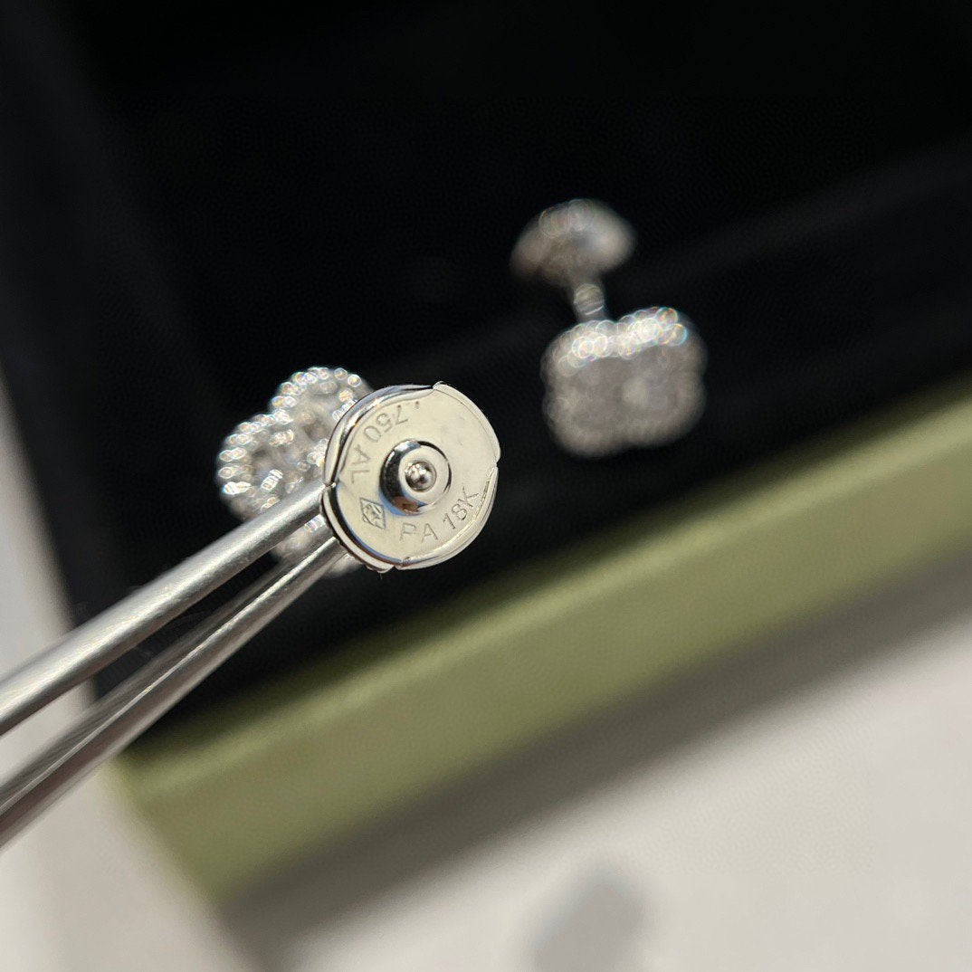 VCA CLOVER MINI DIAMOND STUD EARRINGS